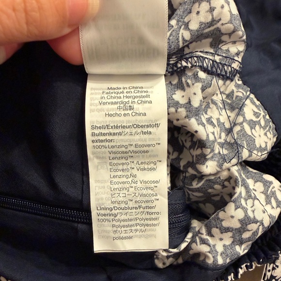 J. Crew NWT Tie-Front Wide-Leg Jumpsuit in Navy White Ditsy Floral Print Size 16 - Picture 9 of 10